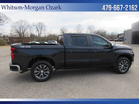 Used 2022 Chevrolet Silverado 1500 LT image 13