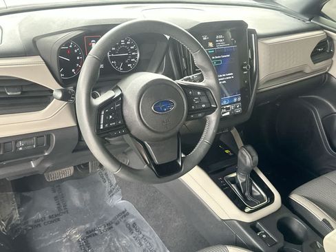 Used 2025 Subaru Forester Premium AWD/4WD image 13