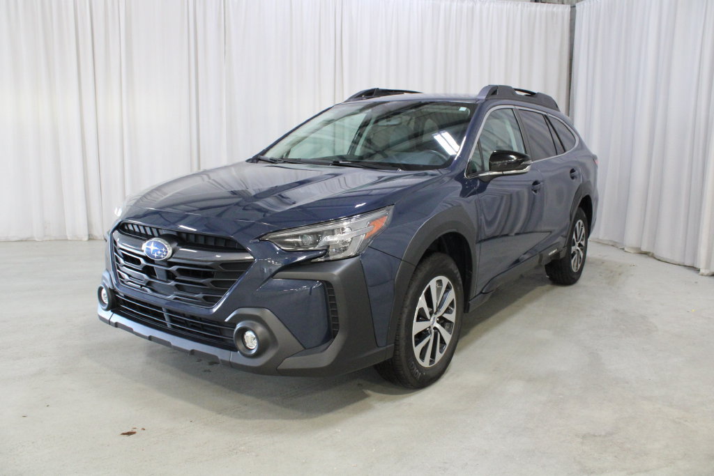 Used 2024 Subaru Outback Premium AWD/4WD image 36