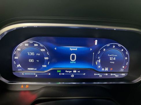 Used 2023 Chevrolet Suburban LT image 11