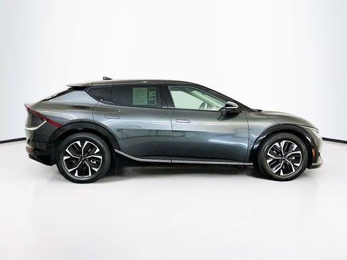 Used 2024 Kia EV6 Wind image 10