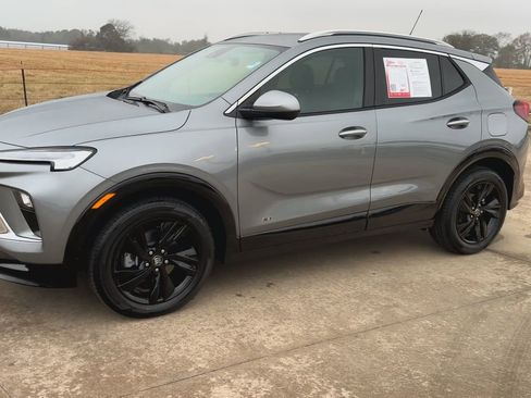 Used 2026 Buick Encore GX Sport Touring image 5