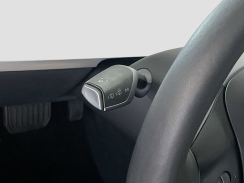 Used 2023 Tesla Model 3 Standard Range RWD image 10