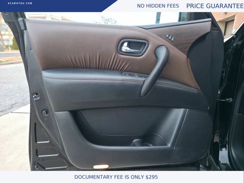 Used 2018 Nissan Armada Platinum w/ Interior Lighting Package image 28