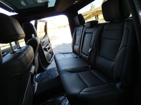 Used 2025 Toyota Tundra Limited AWD/4WD image 51