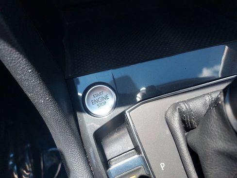 Used 2019 Volkswagen Tiguan SE w/ 3rd Row Seat Package AWD/4WD image 19