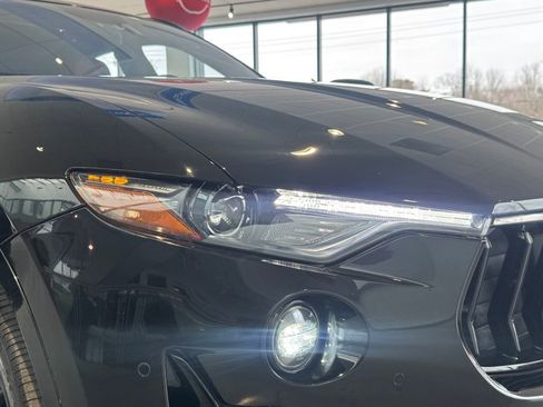 Used 2021 Maserati Levante GranSport image 28