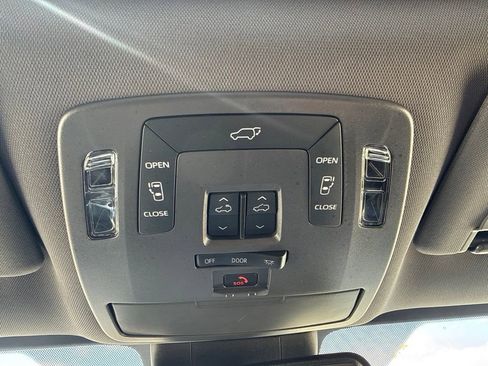 Certified 2024 Toyota Sienna XSE AWD/4WD image 18