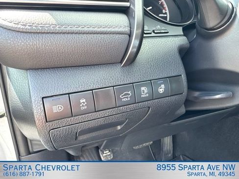 Used 2024 Toyota Camry SE FWD image 15