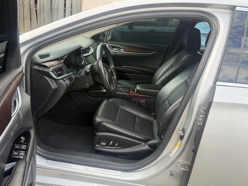 Used 2019 Cadillac XTS Luxury image 10