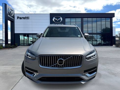 Used 2024 Volvo XC90 B5 Core w/ Climate Package AWD/4WD image 4