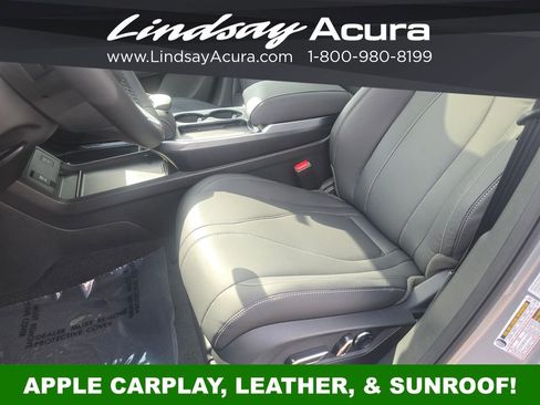 Used 2025 Acura RDX SH-AWD image 12