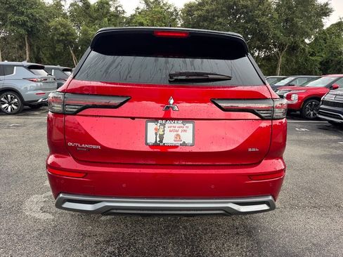New 2025 Mitsubishi Outlander SEL image 7
