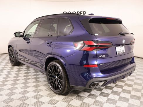 New 2026 BMW X5 xDrive40i w/ M Sport Package AWD/4WD image 24