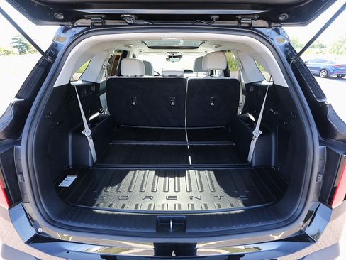 Certified 2025 Kia Sorento S w/ Panoramic Sunroof Package FWD image 7