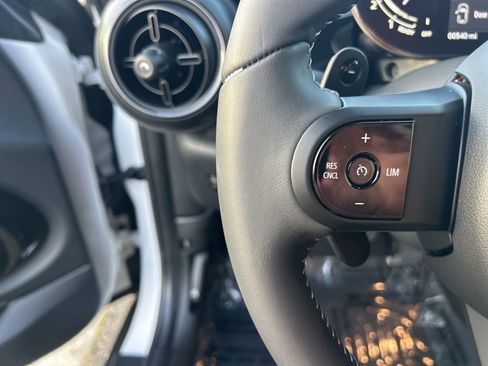 Used 2024 MINI Cooper S image 17