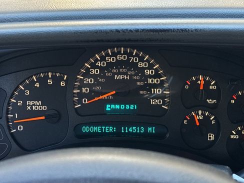 Used 2005 Chevrolet Suburban LS w/ Cargo Package image 17