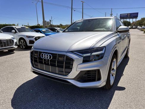 Used 2022 Audi Q8 Premium Plus image 9