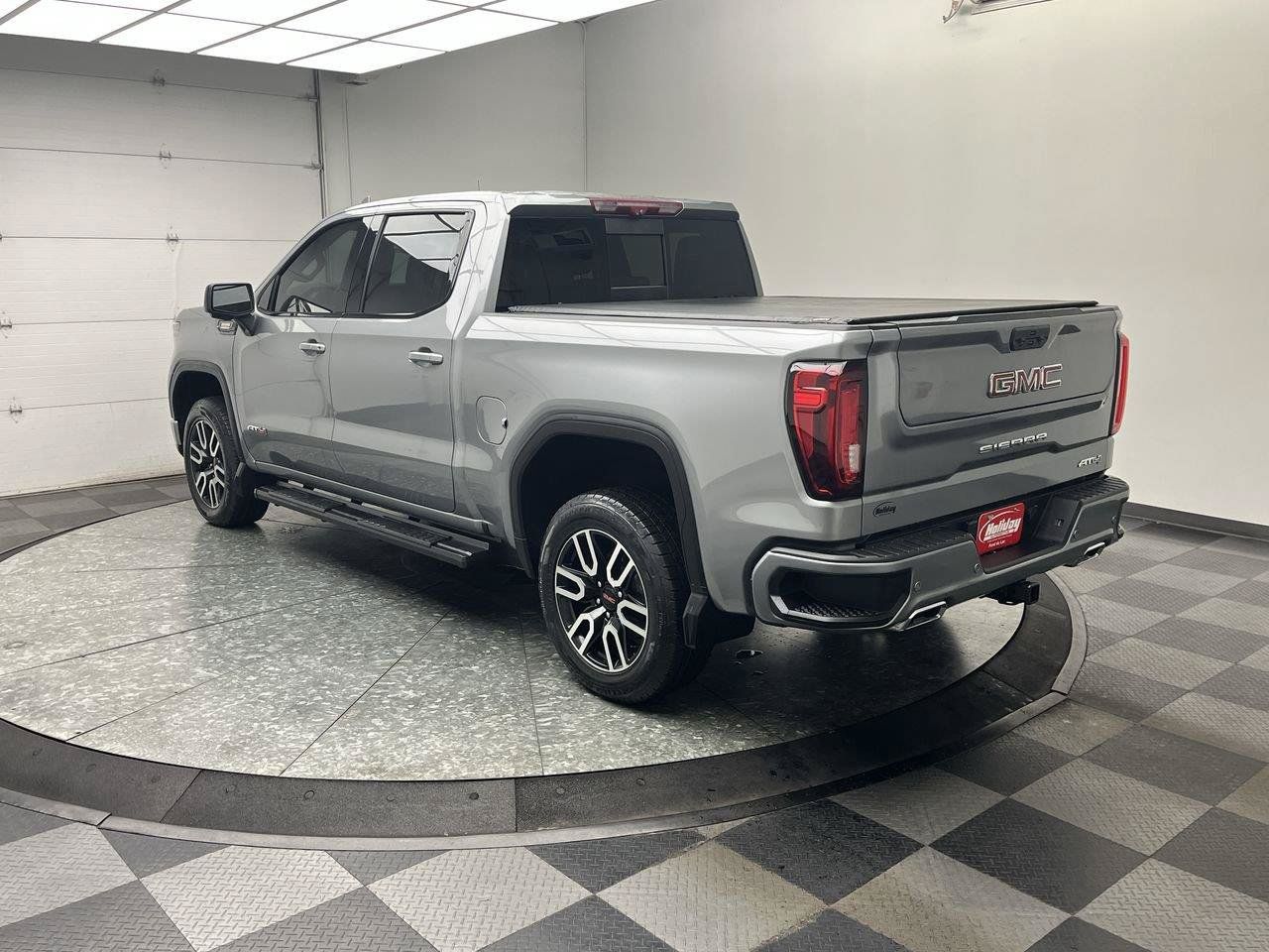 Certified 2023 GMC Sierra 1500 AT4 w/ Technology Package AWD/4WD image 40