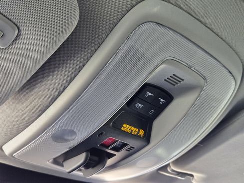 Used 2016 Volvo V60 T5 Premier image 34