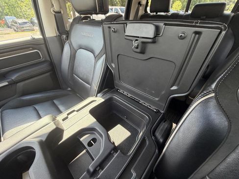 Used 2022 RAM 1500 Laramie AWD/4WD image 14