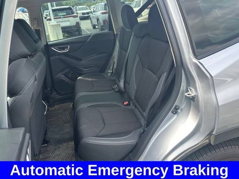 Used 2023 Subaru Forester Premium AWD/4WD image 7
