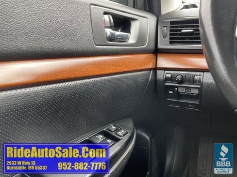 Used 2013 Subaru Outback 2.5i Limited AWD/4WD image 32