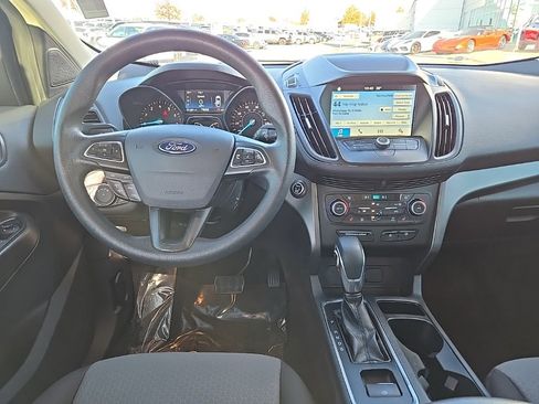 Used 2019 Ford Escape SE image 14