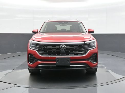 Used 2024 Volkswagen Atlas SEL Premium R-Line AWD/4WD image 2