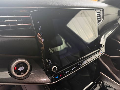 Used 2022 Jeep Wagoneer Series I image 12