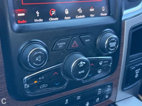 Used 2018 RAM 1500 Laramie w/ Convenience Group image 22