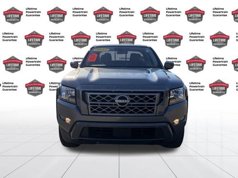 Certified 2022 Nissan Frontier SV image 10