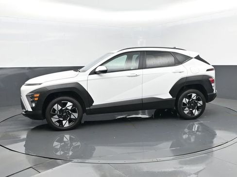 Used 2025 Hyundai Kona SEL image 5
