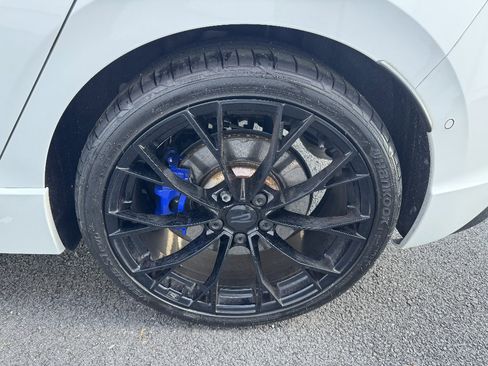 Used 2024 Volkswagen Golf R AWD/4WD image 31