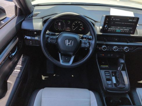 Used 2025 Honda CR-V Sport Touring image 15