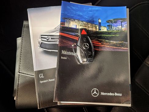 Used 2016 Mercedes-Benz GL 450 GL 450 4MATIC Sport Utility 4D image 48