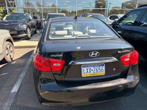 Used 2010 Hyundai Elantra GLS FWD image 9