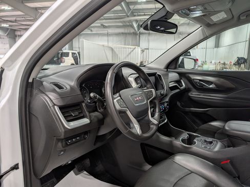 Used 2022 GMC Terrain SLT w/ Tech Package image 13