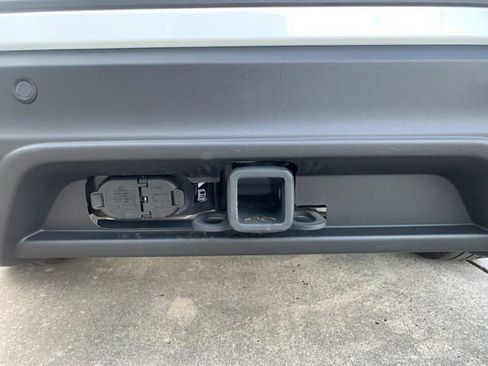 Used 2025 Ford Explorer ST w/ Sun And Sound Package AWD/4WD image 10