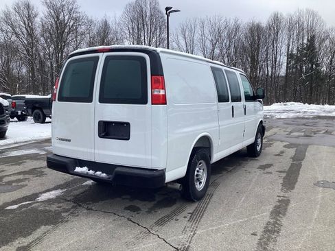 New 2025 Chevrolet Express 2500 RWD image 7