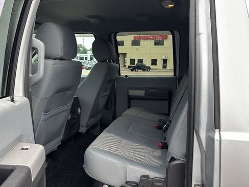 Used 2013 Ford F250 XLT w/ Chrome Pkg AWD/4WD image 9