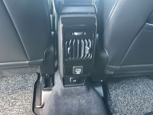 New 2026 Jeep Compass Latitude AWD/4WD image 15
