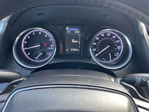Used 2019 Toyota Camry SE image 34