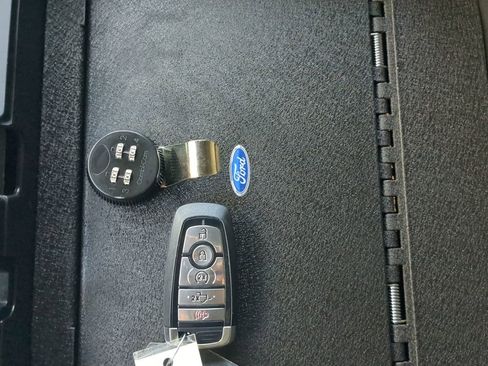 Used 2024 Ford F350 Platinum image 38