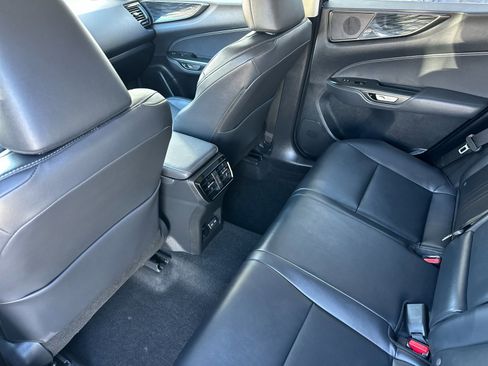 Used 2025 Lexus NX 350h AWD w/ Premium Package image 12