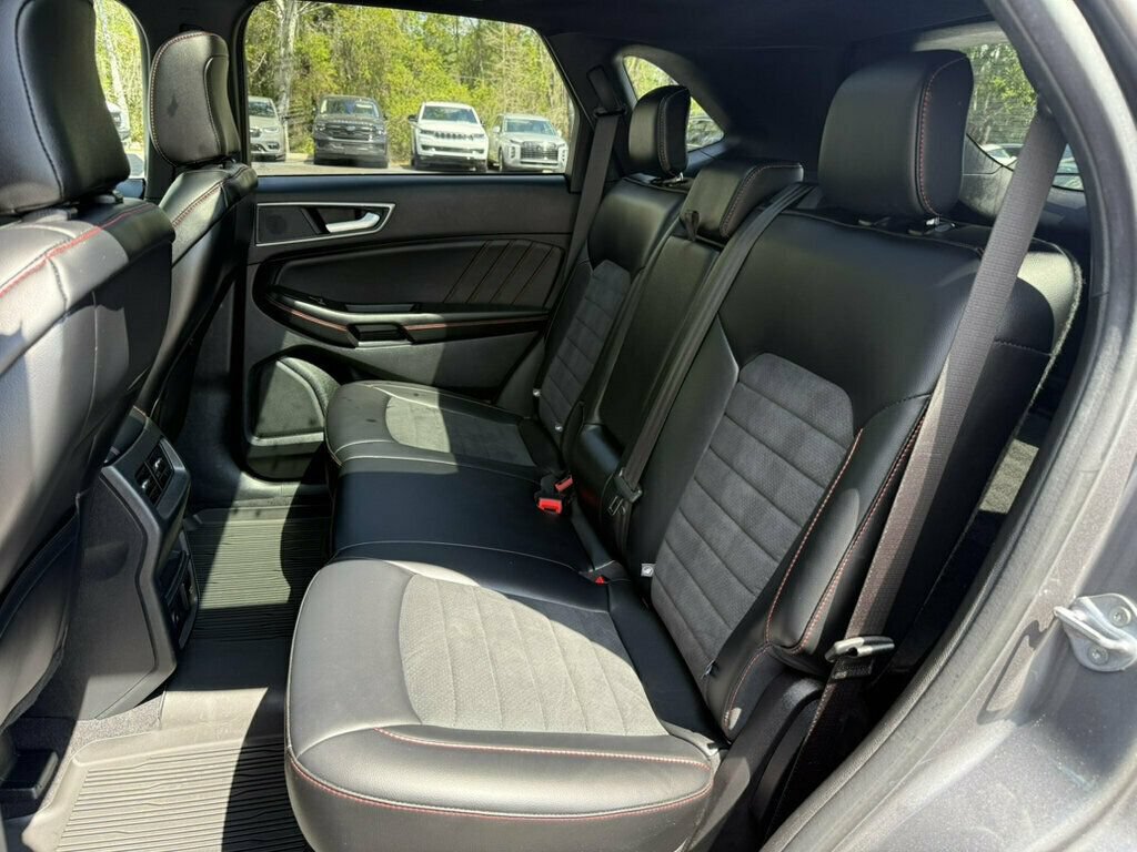Used 2024 Ford Edge ST-Line AWD/4WD image 8