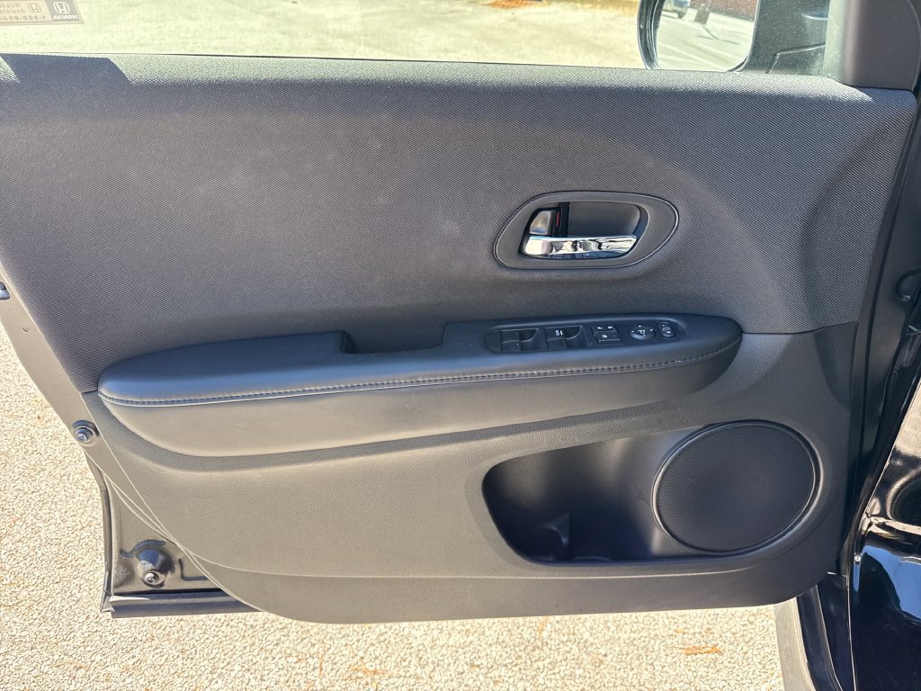 Used 2019 Honda HR-V Sport image 13