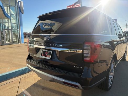 Used 2024 Ford Expedition Max Limited image 24