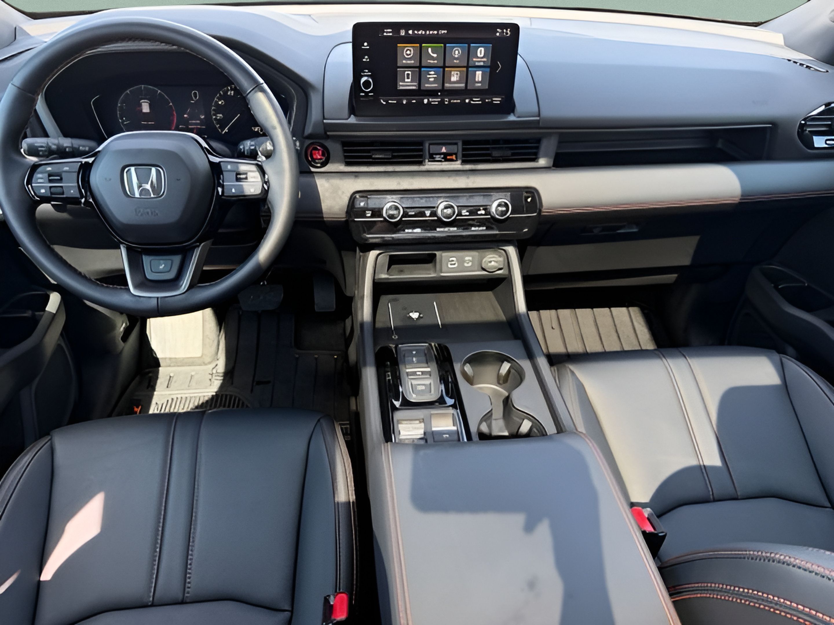 Certified 2025 Honda Pilot TrailSport image 11