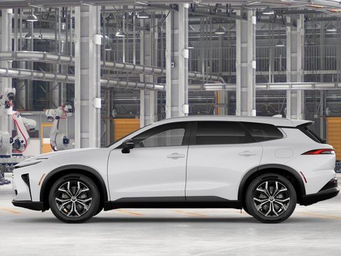 New 2026 Toyota Crown Signia XLE image 5